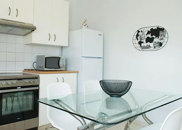 Apartment Alex Strovolos