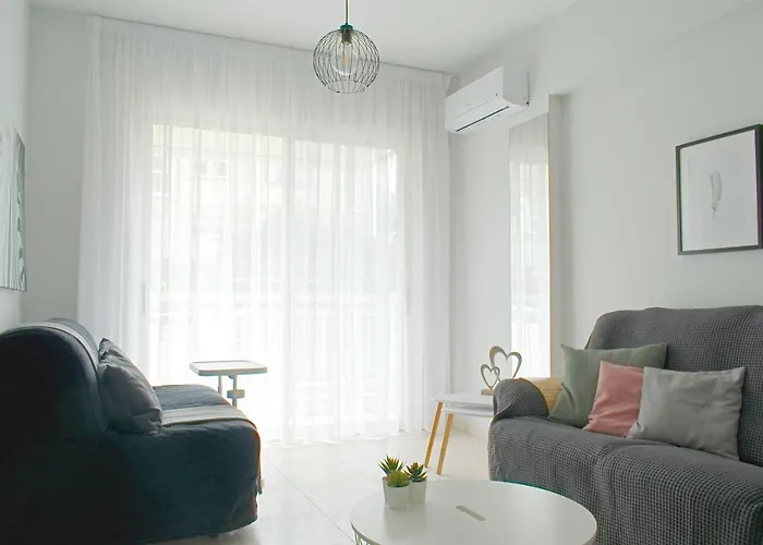 アパート Alex Strovolos